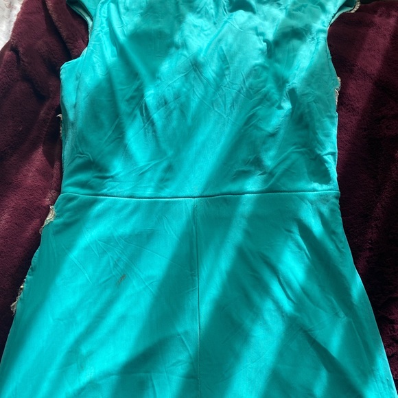 Elegant Turquoise dress - Picture 3 of 3
